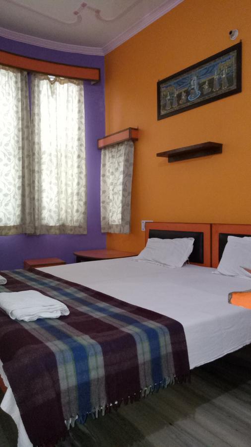Ishan Paying Guest House Váránaszi Szoba fotó