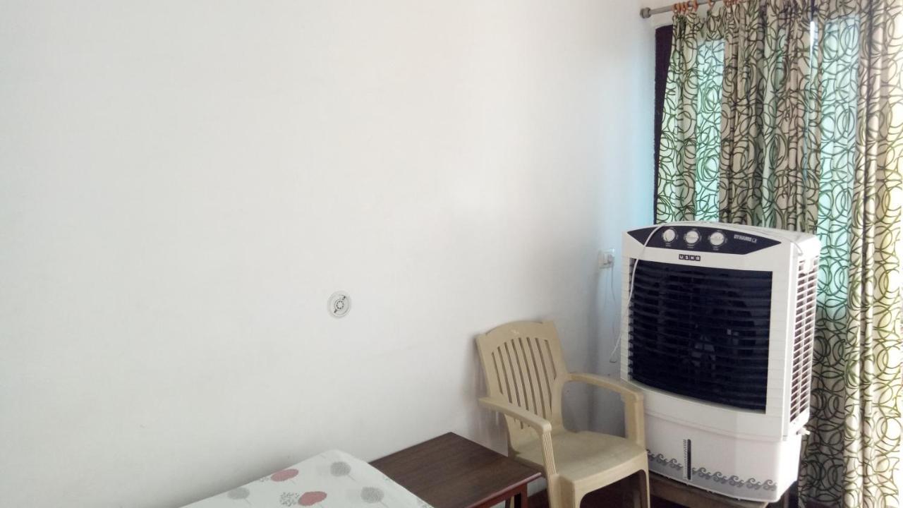Ishan Paying Guest House Váránaszi Kültér fotó