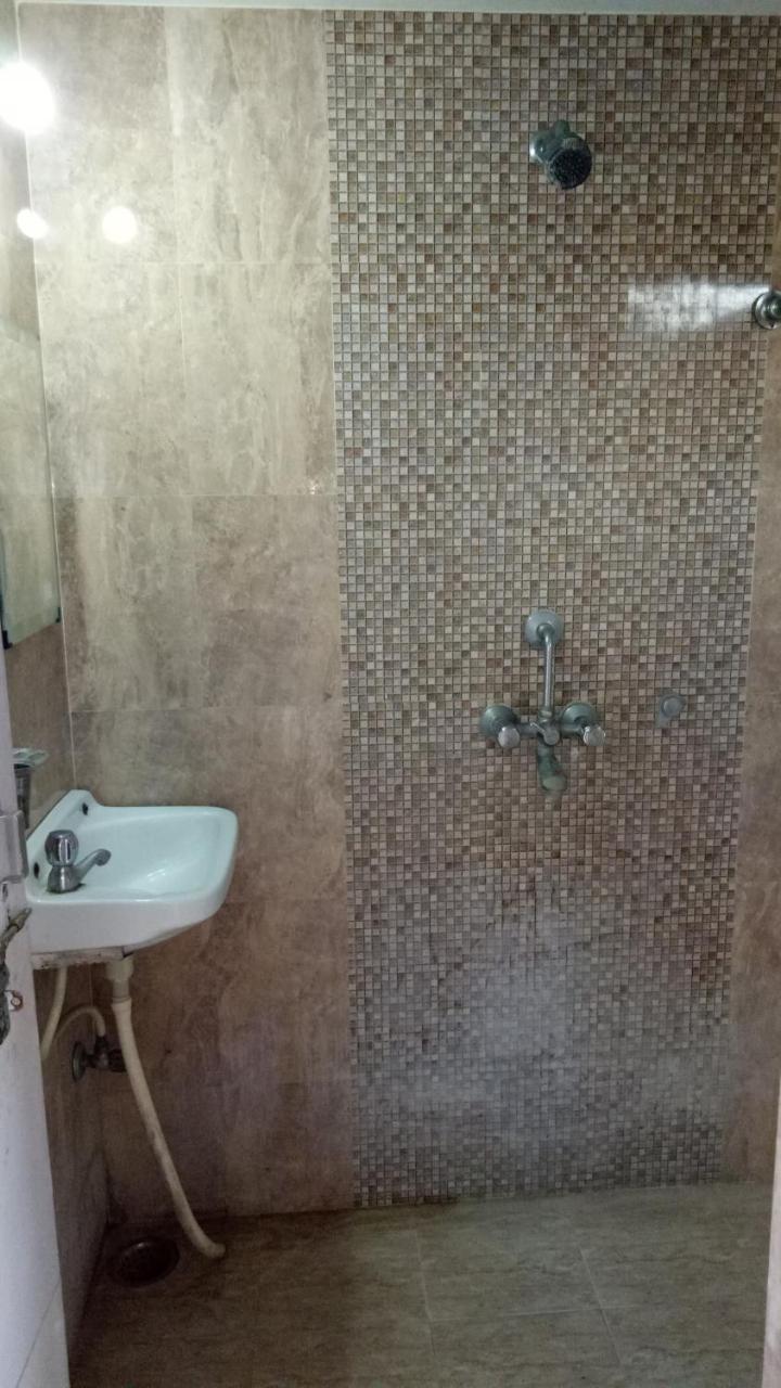 Ishan Paying Guest House Váránaszi Kültér fotó